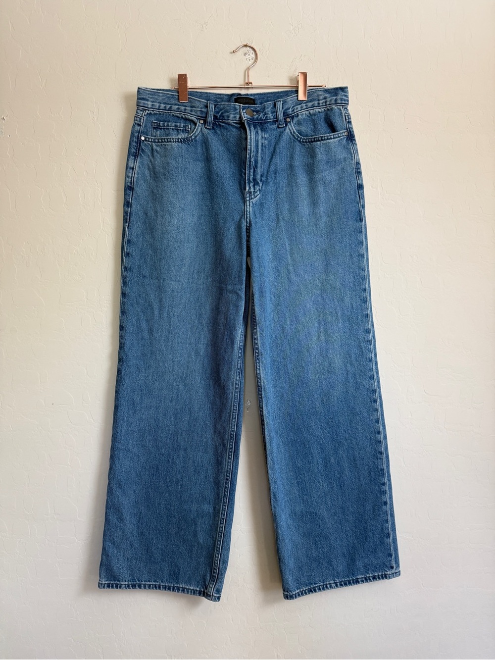 Uniqlo Wide Leg Straight Jeans Low Rise Size 27 Medium Wash
